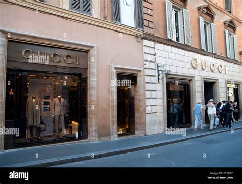 via dei condotti gucci|via dei condotti in rome.